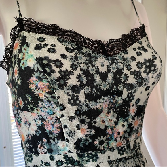 Vintage MINK PINK Mini Floral Slip Dress Cami Style Lace Trim Y2K 90's Vibes XS - Picture 4 of 6